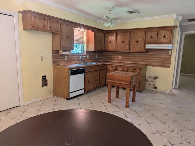 25383 Moss Circle, Cleveland, TX 77328