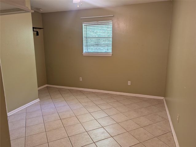 25383 Moss Circle, Cleveland, TX 77328