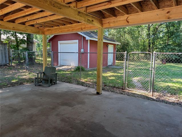 25383 Moss Circle, Cleveland, TX 77328
