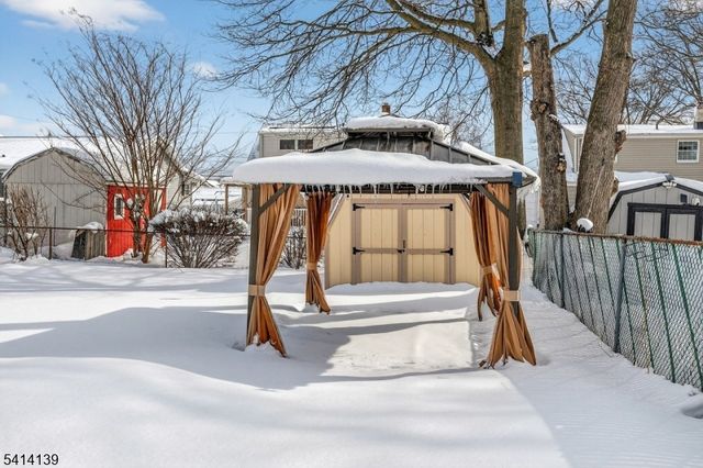 24 4Th Ave, Woodbridge Twp., NJ 07064