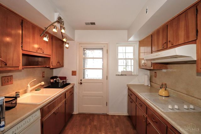 3521 Section Road, Cincinnati, OH 45237