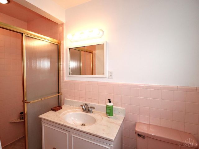 3521 Section Road, Cincinnati, OH 45237