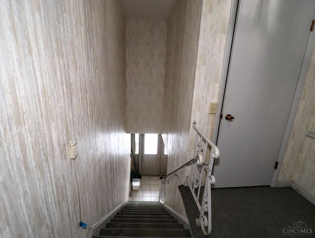 3521 Section Road, Cincinnati, OH 45237