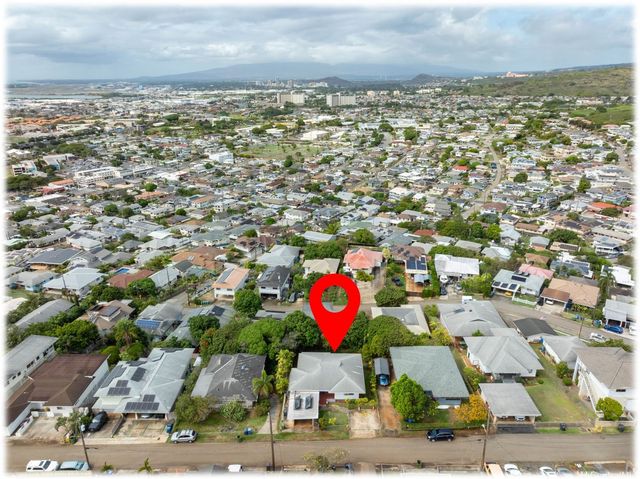 2027 Hillcrest Street, Honolulu, HI 96817