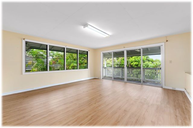 2027 Hillcrest Street, Honolulu, HI 96817