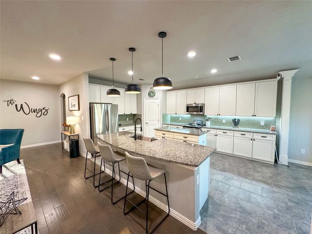 3213 Shoreline Drive, Burleson, TX 76028