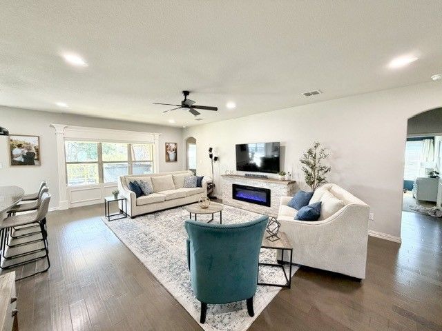 3213 Shoreline Drive, Burleson, TX 76028