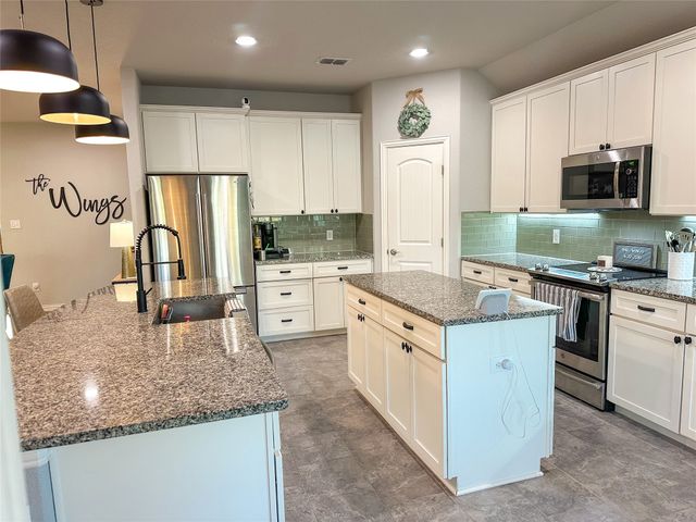 3213 Shoreline Drive, Burleson, TX 76028