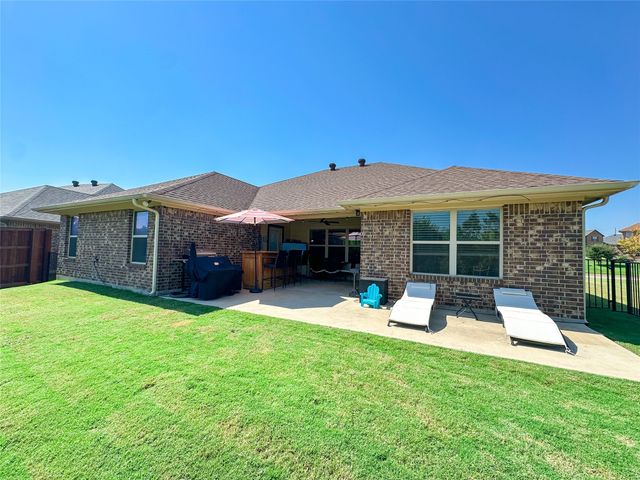 3213 Shoreline Drive, Burleson, TX 76028