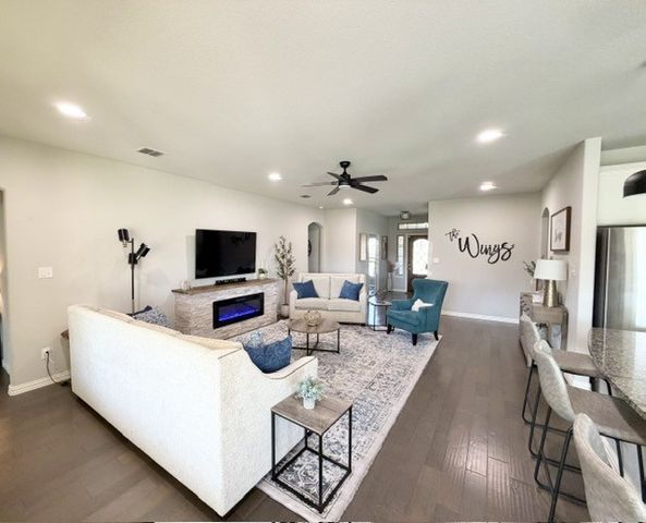 3213 Shoreline Drive, Burleson, TX 76028