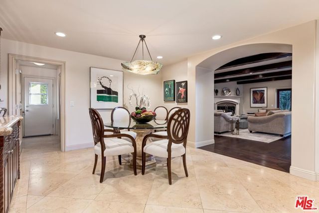 10212 Briarwood Drive, Los Angeles, CA 90077