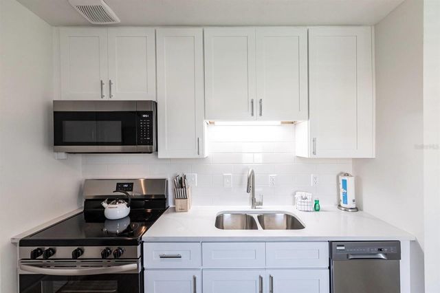 6020 MIDNIGHT PASS ROAD 5, Sarasota, FL 34242