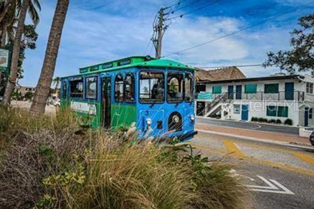 6020 MIDNIGHT PASS ROAD 5, Sarasota, FL 34242