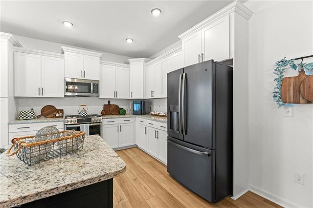 266 Morning Star Drive, Advance, NC 27006