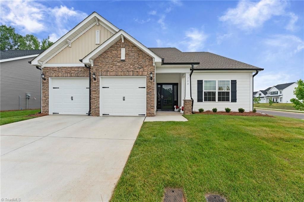 266 Morning Star Drive, Advance, NC 27006