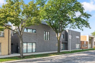6605 North Avenue 6605-3, Oak Park, IL 60302