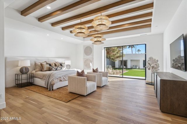 9809 E DESERT COVE Avenue, Scottsdale, AZ 85260