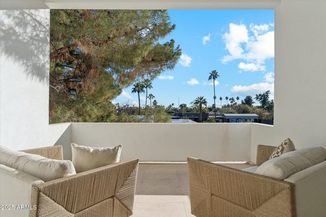 9809 E DESERT COVE Avenue, Scottsdale, AZ 85260