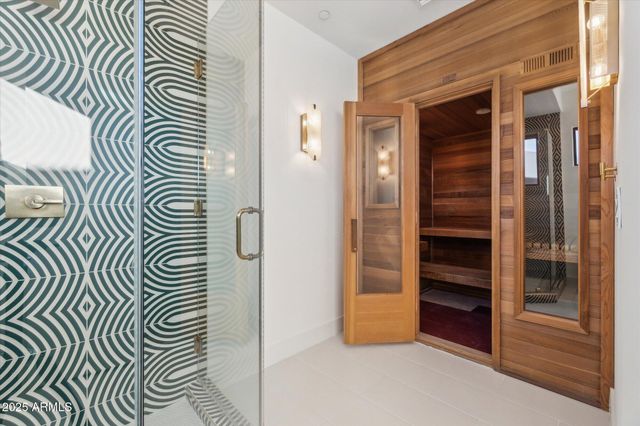 9809 E DESERT COVE Avenue, Scottsdale, AZ 85260