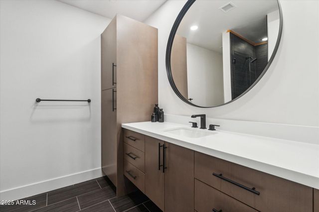 9809 E DESERT COVE Avenue, Scottsdale, AZ 85260