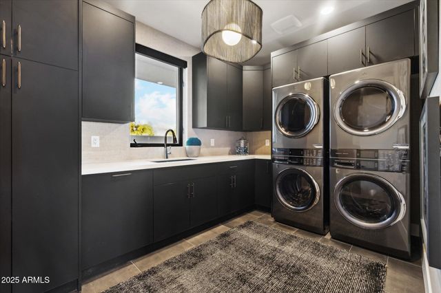 9809 E DESERT COVE Avenue, Scottsdale, AZ 85260