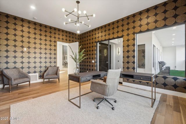 9809 E DESERT COVE Avenue, Scottsdale, AZ 85260