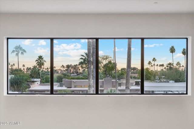 9809 E DESERT COVE Avenue, Scottsdale, AZ 85260