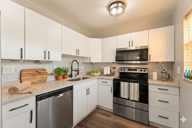 3034 EASTLAND BOULEVARD D104, Clearwater, FL 33761