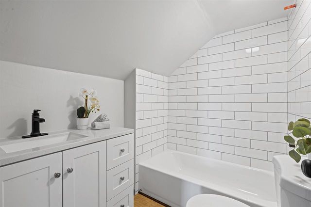 342 E 9TH STREET, Fond Du Lac, WI 54935