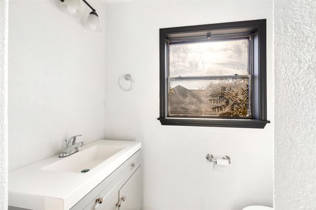 2003 Texoma Street, Baytown, TX 77520