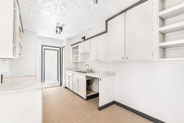 2003 Texoma Street, Baytown, TX 77520