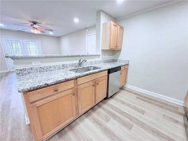 501 Harts Cove Way, Seneca, SC 29678