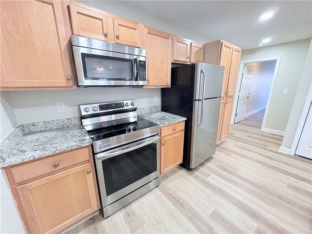 501 Harts Cove Way, Seneca, SC 29678