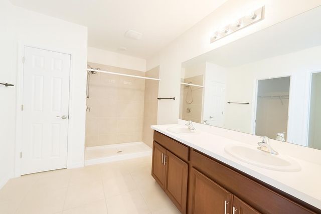 2220 NE 5th Avenue, Cape Coral, FL 33909