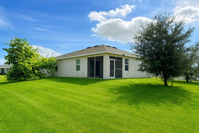 2220 NE 5th Avenue, Cape Coral, FL 33909