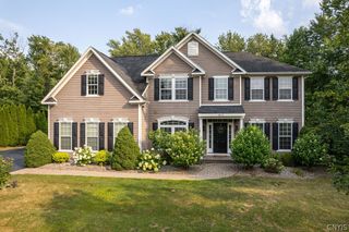 8278 Luchsinger Lane, Lysander, NY 13027