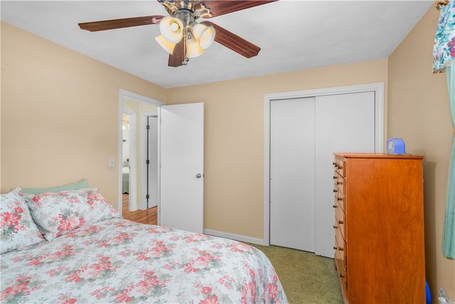 82 Hope Road, Cranston, RI 02921