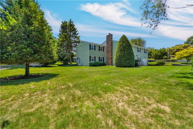 82 Hope Road, Cranston, RI 02921