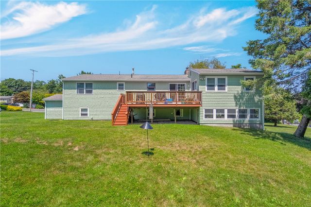 82 Hope Road, Cranston, RI 02921
