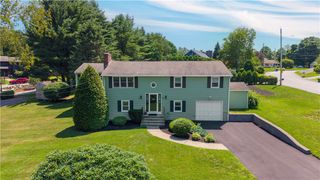 82 Hope Road, Cranston, RI 02921