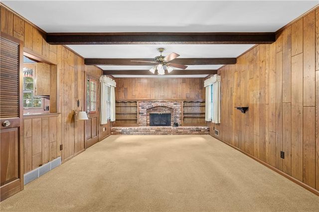 12818 Oakmont Drive, Kansas City, MO 64145
