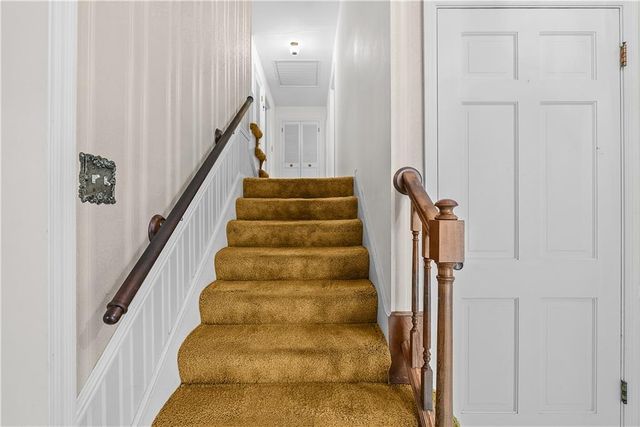 12818 Oakmont Drive, Kansas City, MO 64145
