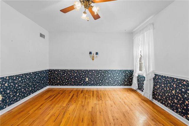 12818 Oakmont Drive, Kansas City, MO 64145