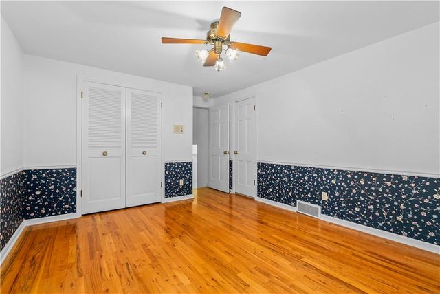12818 Oakmont Drive, Kansas City, MO 64145