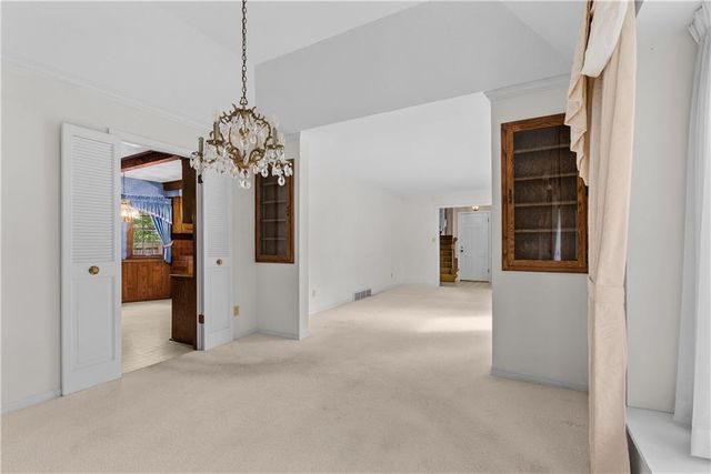 12818 Oakmont Drive, Kansas City, MO 64145