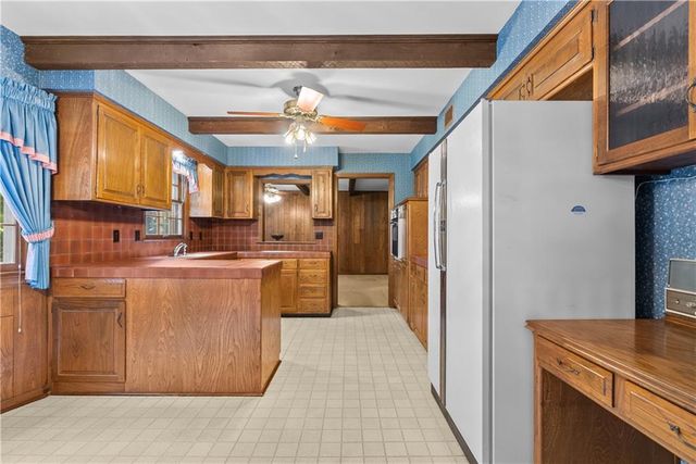 12818 Oakmont Drive, Kansas City, MO 64145