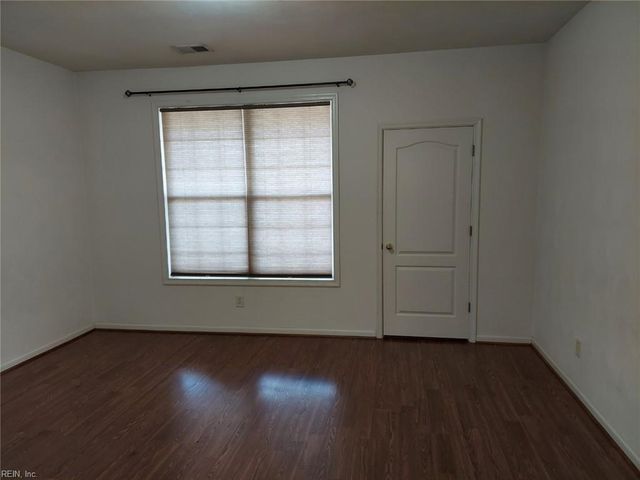 1061 Grand Oak LN, Virginia Beach, VA 23455