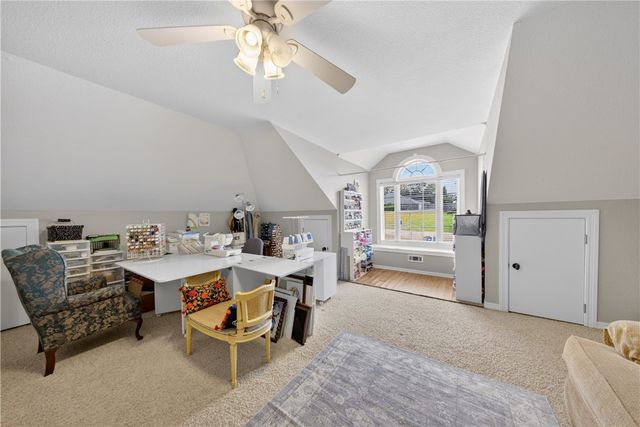 222 El Contento Drive, Bentonville, AR 72712