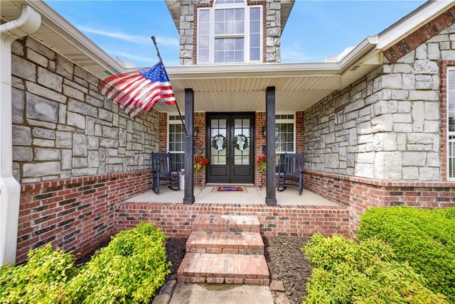 222 El Contento Drive, Bentonville, AR 72712