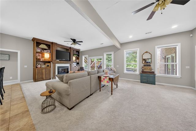 222 El Contento Drive, Bentonville, AR 72712